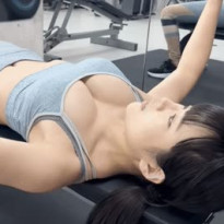 가슴 운동 알려주는 일본 그라비아 아이돌