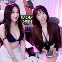 가슴 투탑 한갱 &amp; 겨우디 합방