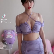 츄정 ChuJeong 복근이 조금 생겼어요