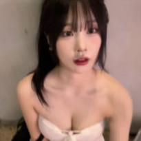 실시간 야방하고 있는 한갱 의상 ㅗㅜㅑ