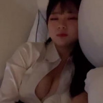 오피스룩 흰 레이스브라 침대위 쵸단 남친시점