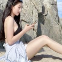 윤채경 블랙 비키니 과감한 몸매 노출