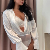 모델 혜은 육덕 몸매 흰 레이스 브라 팬티