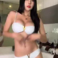 춤추는 BJ 동그란 @rvn1015 화이트 비키니 몸매