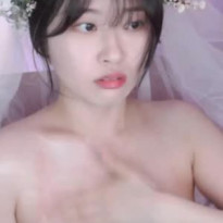소람잉 의상 체인지 초근접 보여주는 가슴골