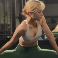 오랜만에 쇠질한다는 심으뜸 레깅스 몸매