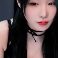 춤추는 묵직한 스트리머 한갱 메이드복 숙인 가슴골