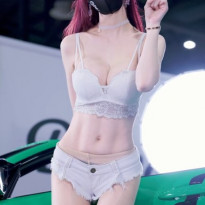 화이트 란제리 핫팬츠 동물귀 섹시 가터링 레이싱모델 민한나