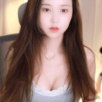 유부녀 화정 민소매 가슴골 블랙 브라끈