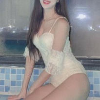 여행 메이트라는 안지현 &amp; 김한나 치어리더 모노키니 몸매