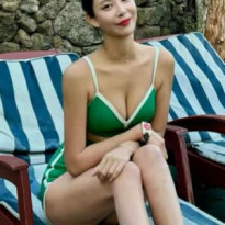 원민주 치어리더 휴가지 비키니