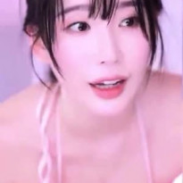 열심히 하는 아프리카 BJ 처자 민가유 비키니 가슴 드리블