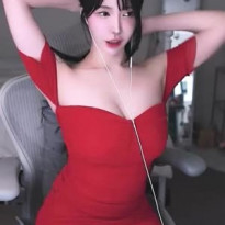 머리만 묶어도 농염한 섹시 겨우디 어마어마한 피지컬