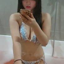 세림잉 끈비키니 참가슴 자랑하는 욕조방송 레전드