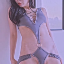 쏘블리 이소영 꽉끼운 모노키니 밝기 조절
