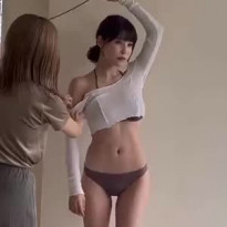 화보 찍는 일본 그라비아 아이돌 키시 아스카(Asuka Kishi)