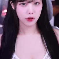 굥이 회색 주름치마 엉큰녀 엉밑노출