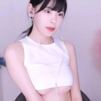 전 프로게이머 오뀨가 사겼다가 헤어진 BJ 기룡 jpg