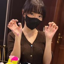 강인경 인스타 노브라 꼭지