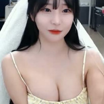 양 팔꿈치 닿는지 모아보는 묵직한 가슴골 BJ 박민정