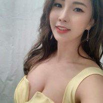최정윤 섹시한 가슴골