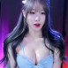 한갱 윤기나는 가슴 미친 미모