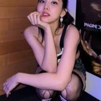 보기 좋은 스타킹 허벅지 트와이스 나연