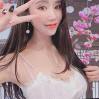 BJ 하리미 셀카 눈이 가는 가슴골