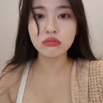 소람잉 하얀 CK 캘빈클라인 브라 큰 가슴골