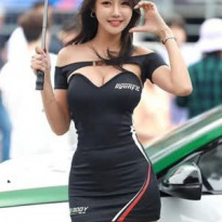 레이싱모델 조인영 항아리 골반 비키니 가슴골