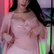 갓세희 섹시한 여친룩 핑크슬립 가슴골