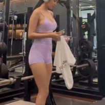 운동하는 오또맘