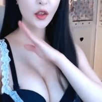 BJ 지율 메이드복 검정 브라 가슴골