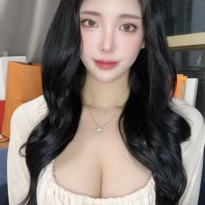 몸매 부심 부릴만한 모델 김효연