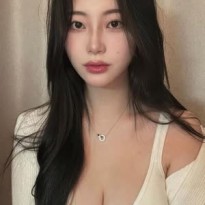 CK 캘빈 클라인 브라가 잘 어울리는 누나 이해오름 (@sunroine) 가슴골