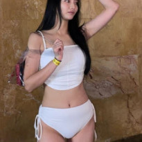 비키니 사진 올린 치어리더 이나경