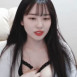 가슴골 벌려서 보여주는 소람잉