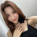프로미스나인 이새롬 블랙 민소매 겨드랑이