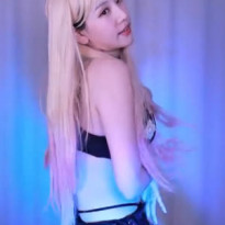 유치 비키니 브라만 입고 가슴 튕겨주기