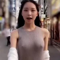 노브라는 유행중