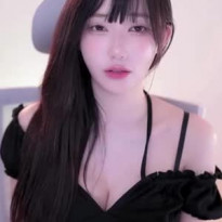 미모에 물 오른 마젠타
