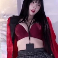 자주색 브라 가슴골 한갱 골반 돌림