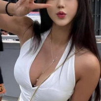 배은진 터질듯한 드레스핏 육덕 몸매