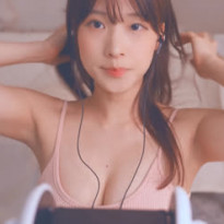명아츄 핑크 끈 골지 나시 가슴골 겨드랑이