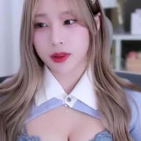 하루짱 가슴 노출 의상 야한 레이스 브라 가슴골