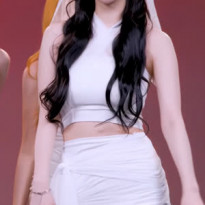 에스파 카리나 타이트한 속바지 도끼