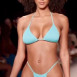 런웨이 걸어가는 서양 패션모델 처자 Briana Smith 비키니 몸매