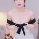 끈으로 가슴 장난치는 쵸단 다가와서 숙여주는 서비스