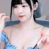 펜 안나와서 마구 흔드는 BJ 히또 같이 마구 흔들리는 가슴
