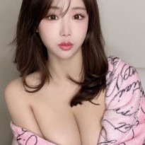 연유 인스타 노브라 상체 오픈